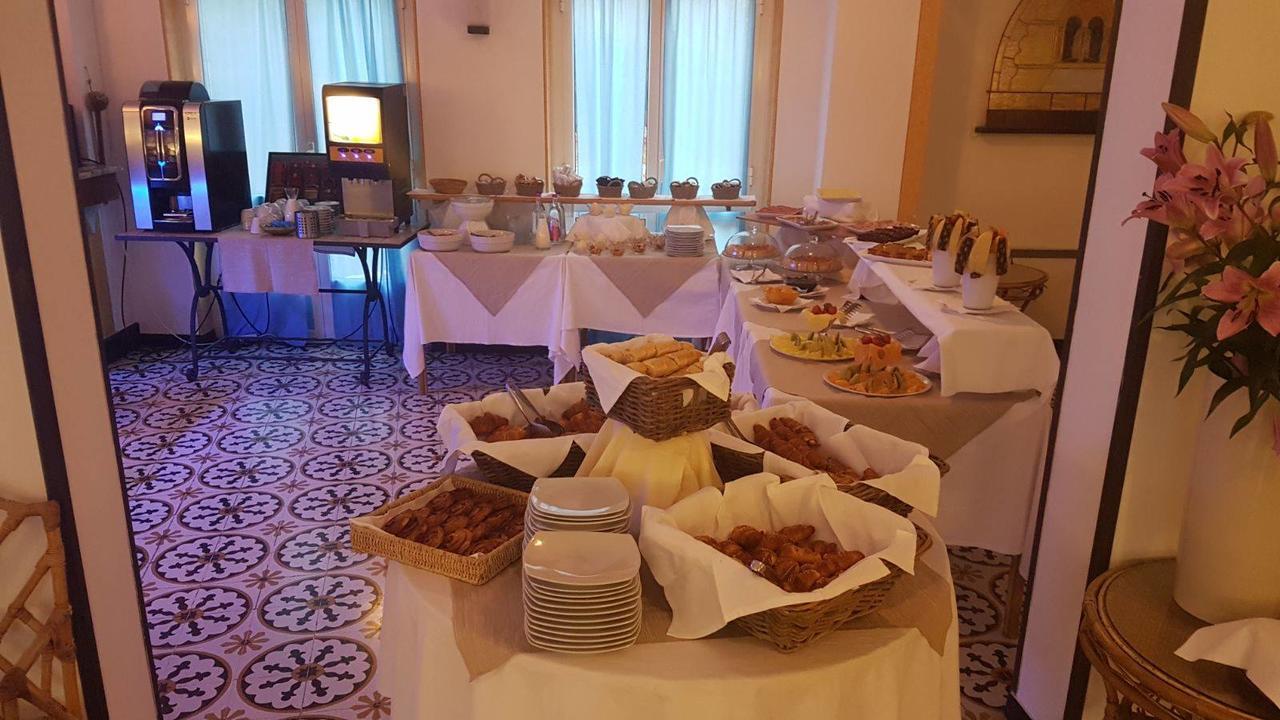 Hotel Arabesque Varigotti Eksteriør billede