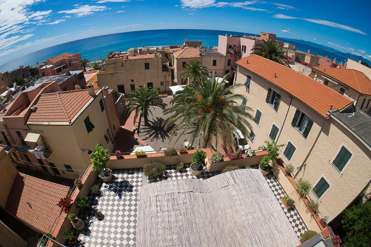 Hotel Arabesque Varigotti Eksteriør billede