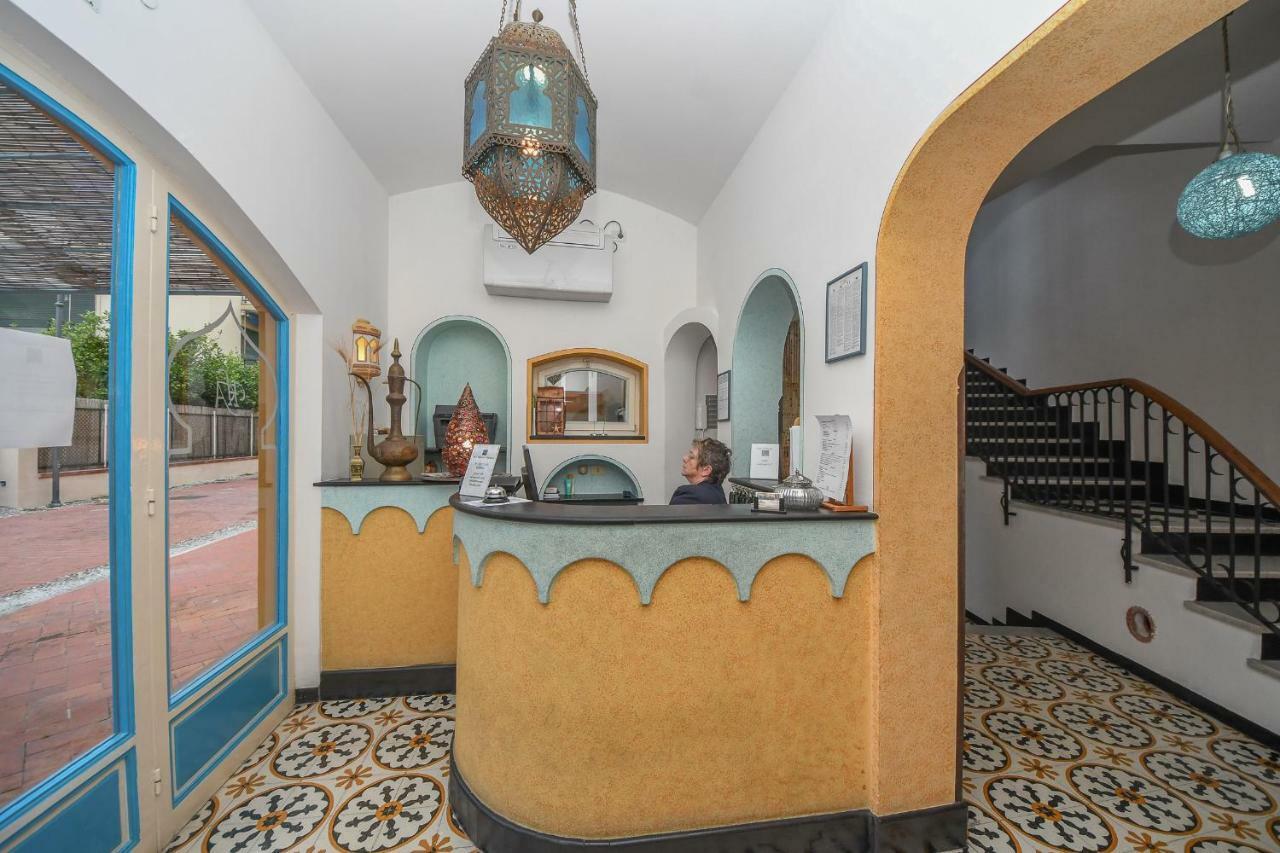 Hotel Arabesque Varigotti Eksteriør billede