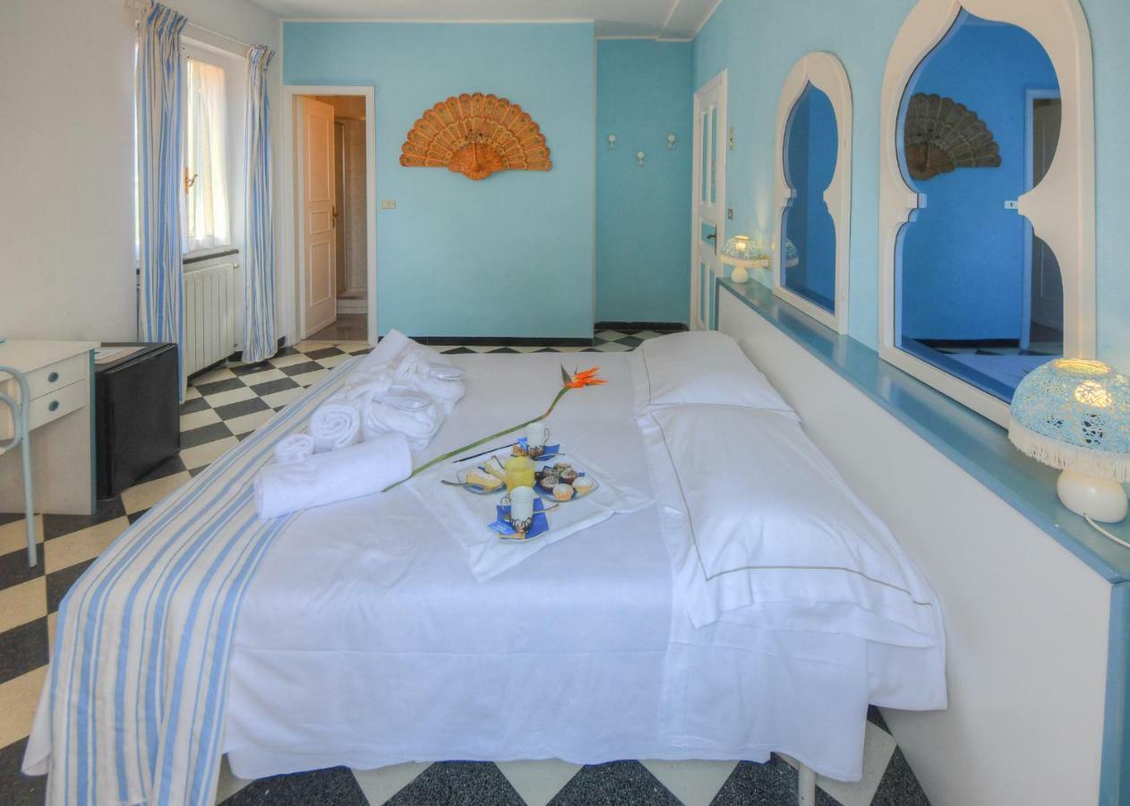 Hotel Arabesque Varigotti Eksteriør billede