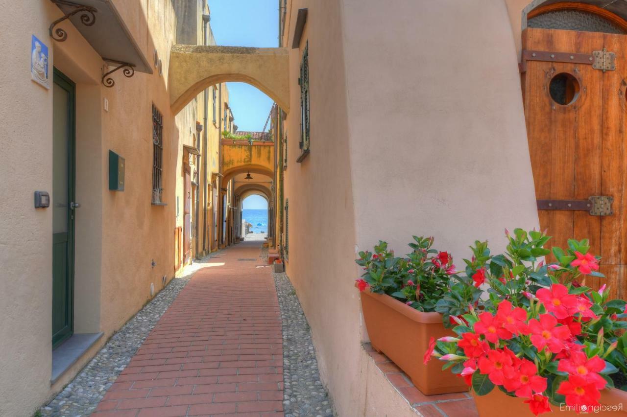 Hotel Arabesque Varigotti Eksteriør billede