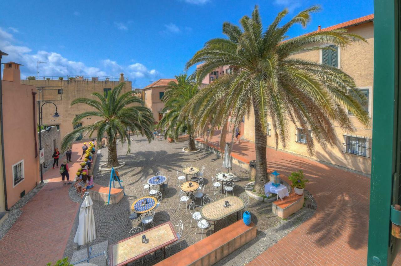 Hotel Arabesque Varigotti Eksteriør billede