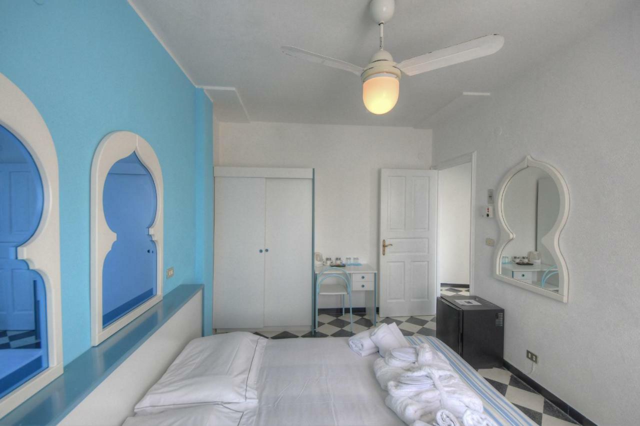 Hotel Arabesque Varigotti Eksteriør billede
